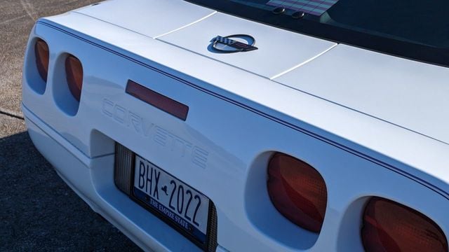 1992 Chevrolet Corvette 2dr Coupe Hatchback - 21729445 - 19