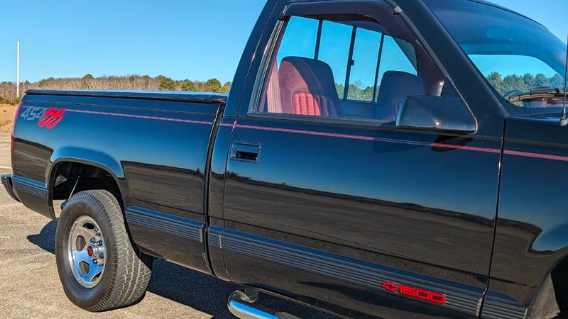 1992 Chevrolet SS 454 Pickup For Sale - 22255965 - 17