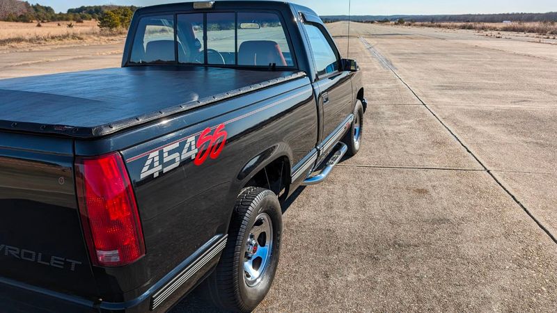 1992 Chevrolet SS 454 Pickup For Sale - 22255965 - 20