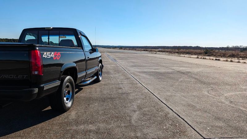 1992 Chevrolet SS 454 Pickup For Sale - 22255965 - 5