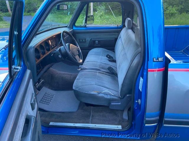 1992 Dodge D150 Sweptline For Sale - 23038181 - 34