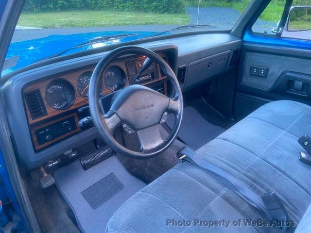 1992 Dodge D150 Sweptline For Sale - 23038181 - 35