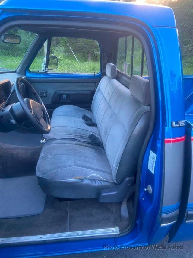 1992 Dodge D150 Sweptline For Sale - 23038181 - 37