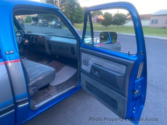 1992 Dodge D150 Sweptline For Sale - 23038181 - 40