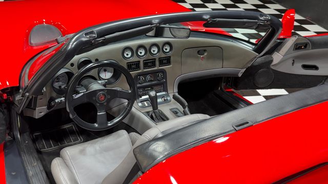 1992 Dodge Viper RT/10 - 1 OF 285 BUILT- 1st YEAR - COLLECTABLE - 22984922 - 1