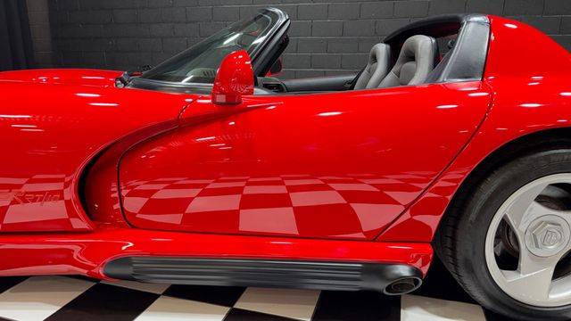 1992 Dodge Viper RT/10 - 1 OF 285 BUILT- 1st YEAR - COLLECTABLE - 22984922 - 20