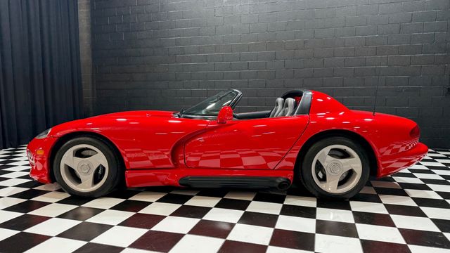 1992 Dodge Viper RT/10 - 1 OF 285 BUILT- 1st YEAR - COLLECTABLE - 22984922 - 4