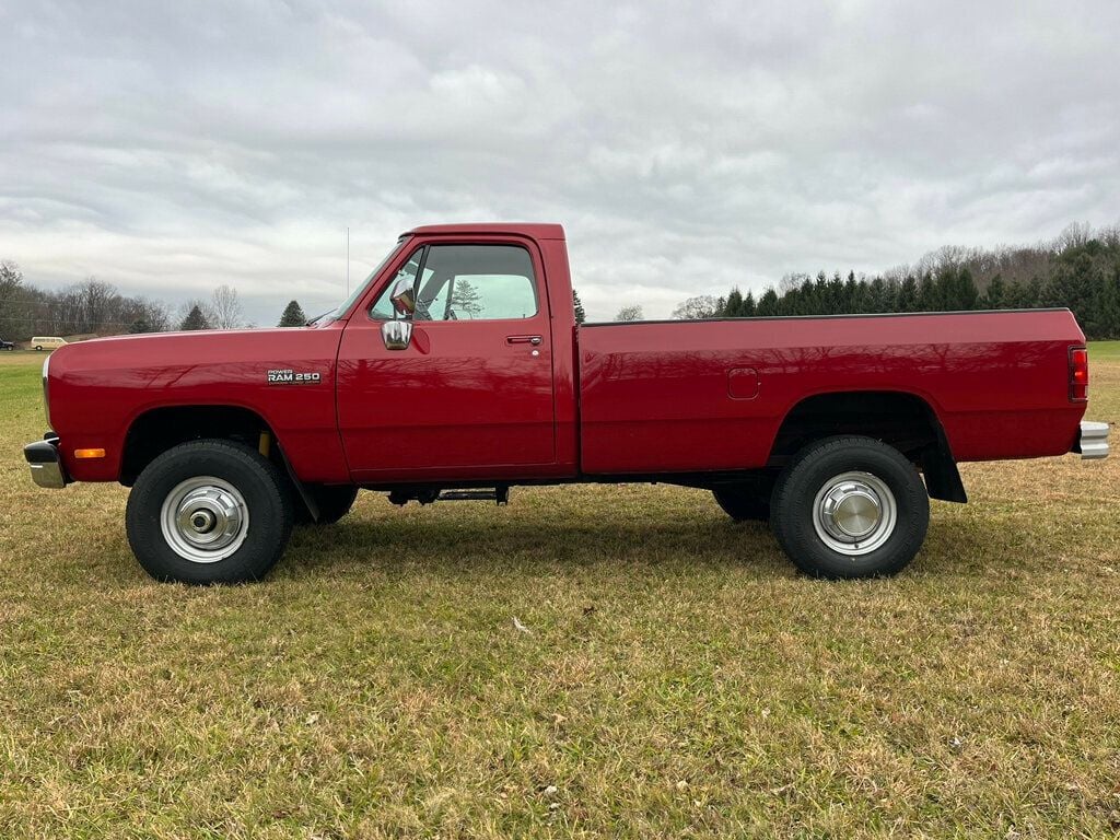 1992 Dodge W250 First Generation 12 Valve Cummins Turbo Diesel 4x4  - 22647426 - 9