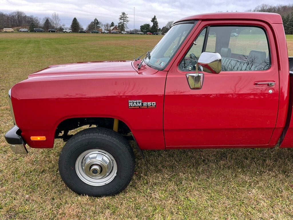 1992 Dodge W250 First Generation 12 Valve Cummins Turbo Diesel 4x4  - 22647426 - 41