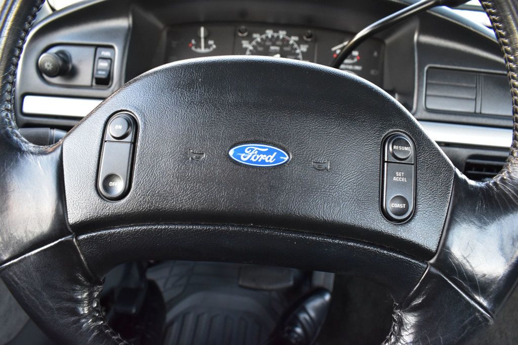 1992 Ford F-150 Flareside 117" WB - 22952100 - 18