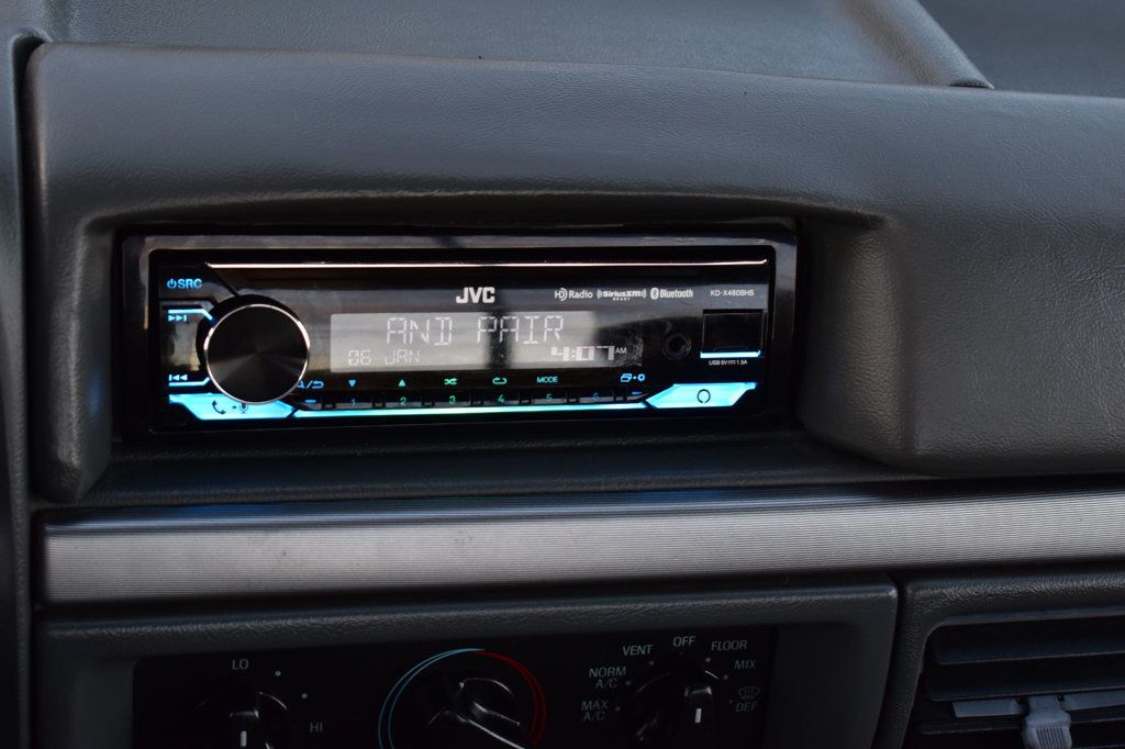 1992 Ford F-150 Flareside 117" WB - 22952100 - 21