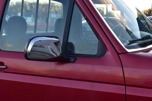 1992 Ford F-150 Flareside 117" WB - 22952100 - 31