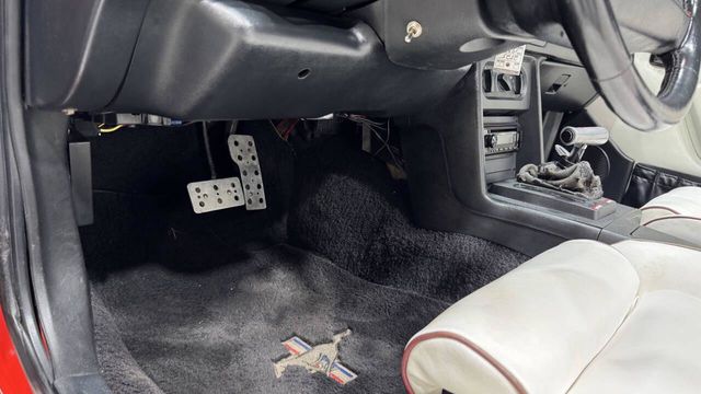 1992 Ford Mustang 2dr Convertible LX Sport 5.0L - 22984915 - 35