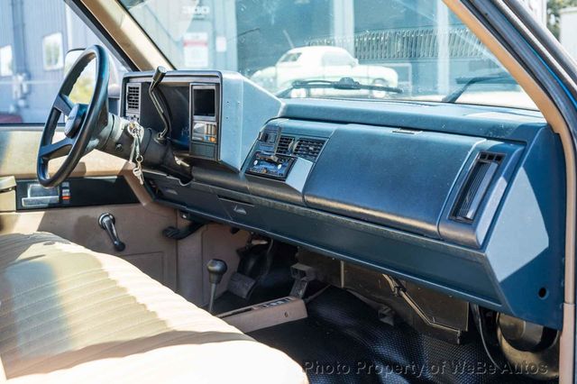 1992 GMC Yukon K1500 4WD - 22917668 - 10