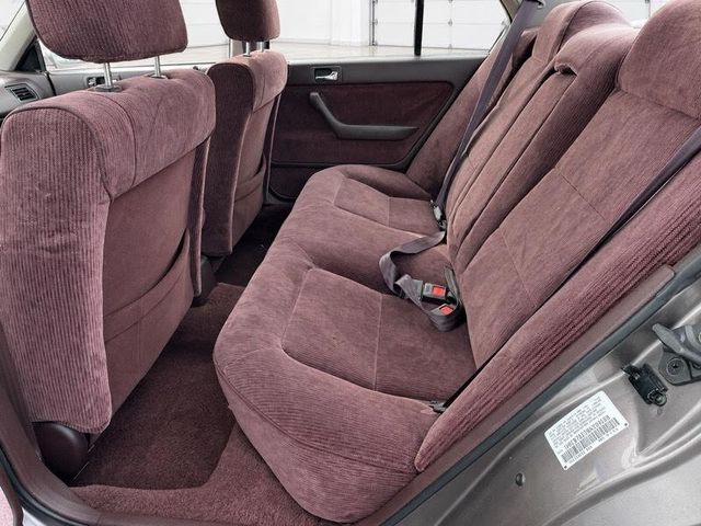 1992 Honda Accord 4dr Sedan LX Automatic - 23088460 - 17