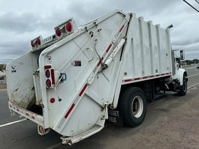 1992 International 4900  18 YARD REAR LOADER SINGLE HOPPER GARBAGE TRUCK OTHERS IN STOCK - 22616388 - 4