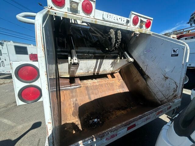 1992 International 4900  18 YARD REAR LOADER SINGLE HOPPER GARBAGE TRUCK OTHERS IN STOCK - 22616388 - 52