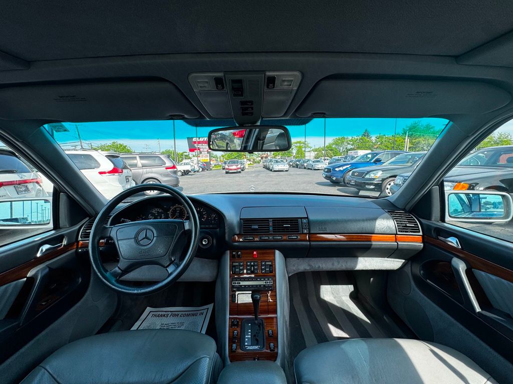 1992 Mercedes-Benz 300 Series 300 Series 4dr Sedan 300SE - 23034211 - 22