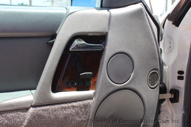 1992 Mercedes-Benz 500 Series V8 BEST COLOR COMBINATION AND  SERVICE @ 70,026 MILES   - 21434188 - 14