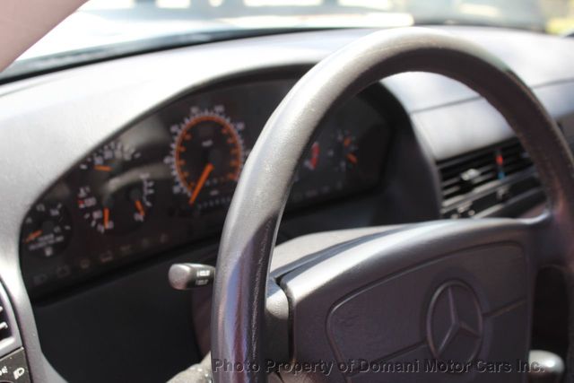 1992 Mercedes-Benz 500 Series V8 BEST COLOR COMBINATION AND  SERVICE @ 70,026 MILES   - 21434188 - 53