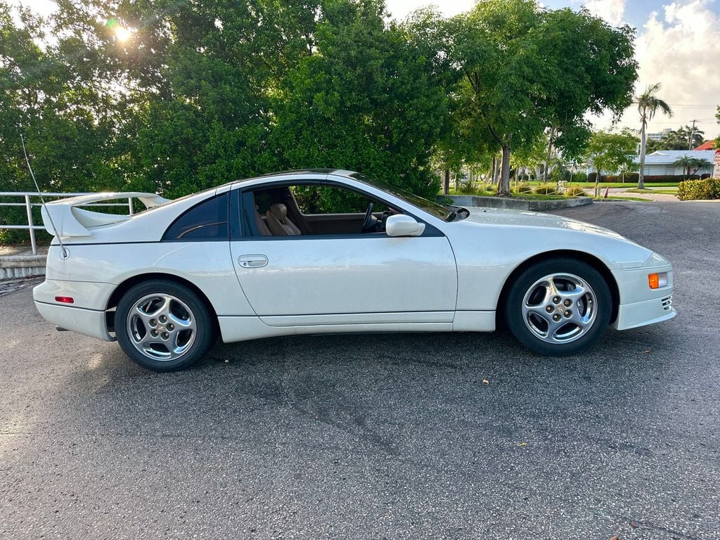 1992 Nissan 300ZX Base Trim - 22510381 - 9