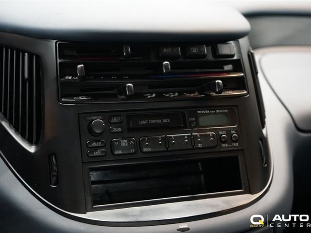 1992 Toyota Previa 4dr Wagon LE - 23000573 - 12