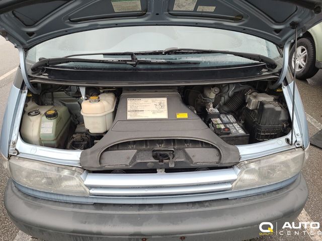 1992 Toyota Previa 4dr Wagon LE - 23000573 - 5
