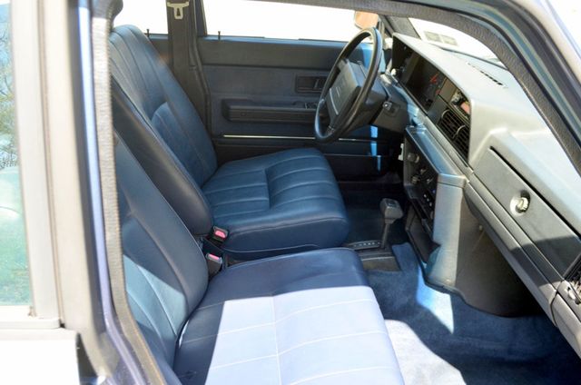 1992 Volvo 240 5dr Wagon Automatic - 22631398 - 23