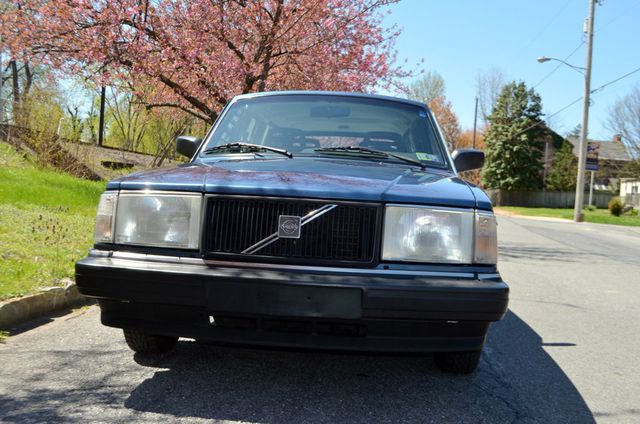 1992 Volvo 240 5dr Wagon Automatic - 22631398 - 2