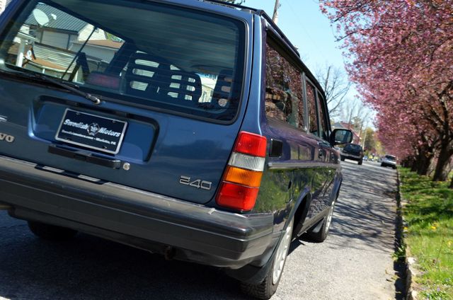 1992 Volvo 240 5dr Wagon Automatic - 22631398 - 36