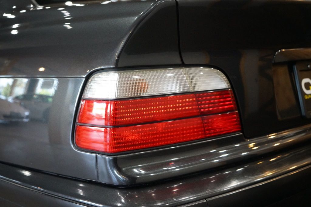 1993 BMW M3 Euro Spec  - 22566684 - 9