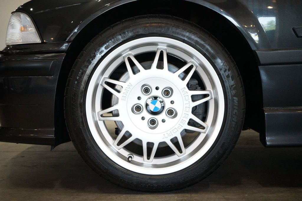 1993 BMW M3 Euro Spec  - 22566684 - 10