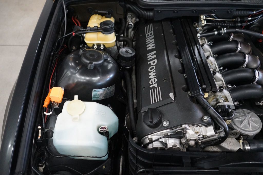 1993 BMW M3 Euro Spec  - 22566684 - 17