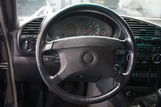 1993 BMW M3 Euro Spec  - 22566684 - 33