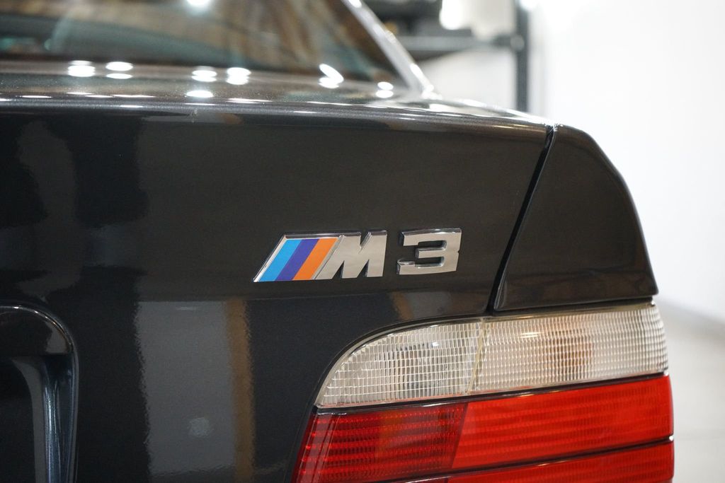 1993 BMW M3 Euro Spec  - 22566684 - 7