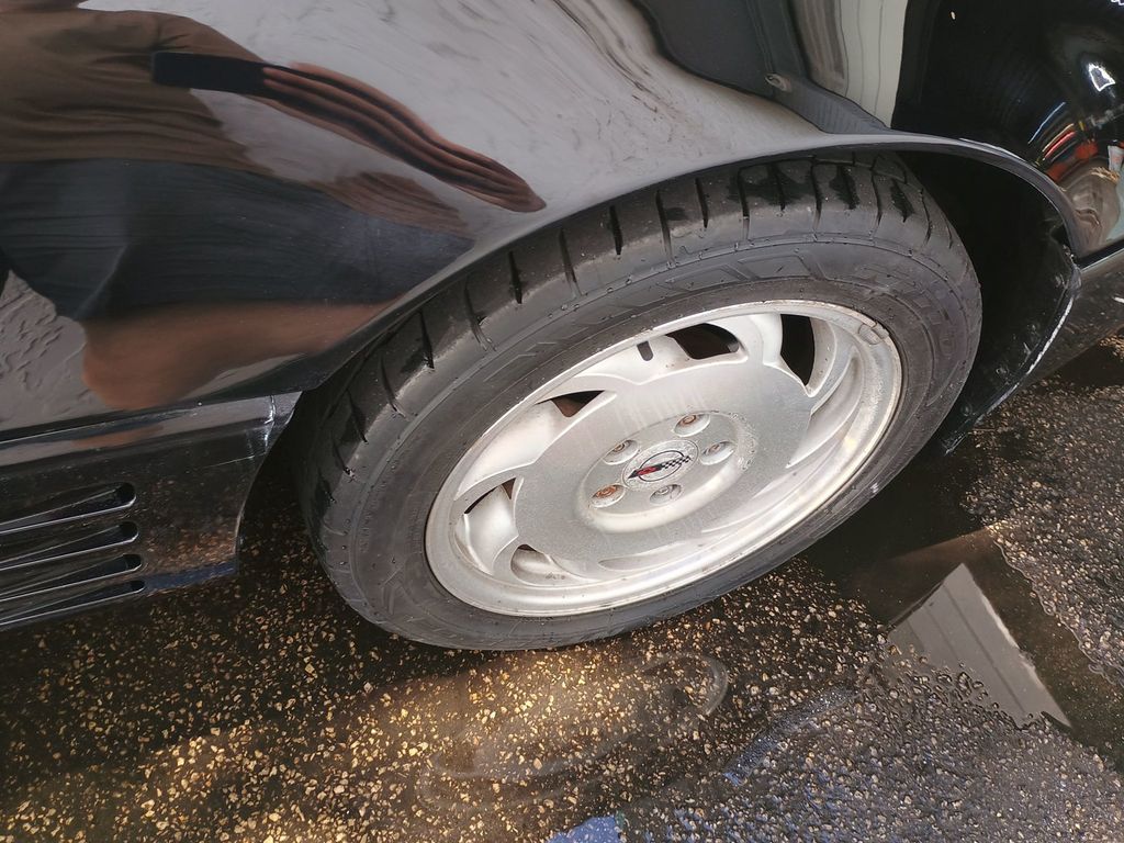 1993 Chevrolet Corvette 2dr Coupe Hatchback Clean Carfax Florida Car - 23015071 - 10