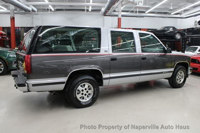 1993 Chevrolet Suburban 1500 - 22749647 - 8