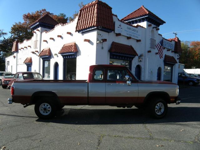 1993 Dodge D150 & W150 Club Cab 149" WB 4WD - 22940827 - 0