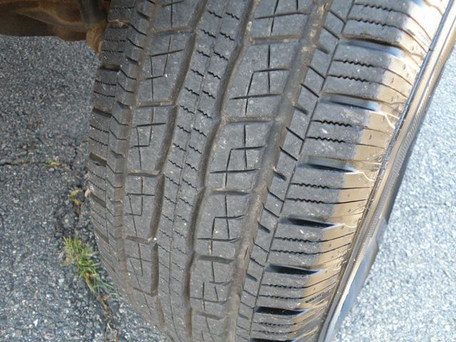 1993 Dodge D150 & W150 Club Cab 149" WB 4WD - 22940827 - 7