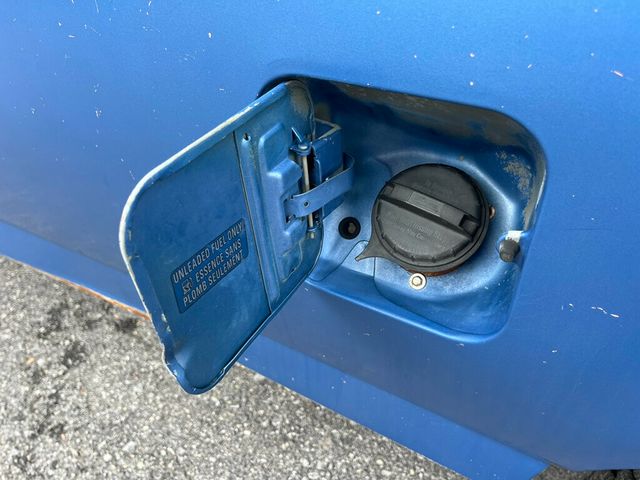 1993 Ford F-150 As Traded Special 1-Owner 300ci I6 5-speed Manual 2wd - 23022962 - 30