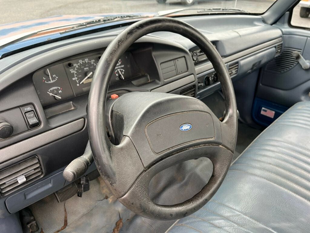 1993 Ford F-150 As Traded Special 1-Owner 300ci I6 5-speed Manual 2wd - 23022962 - 38