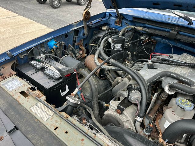 1993 Ford F-150 As Traded Special 1-Owner 300ci I6 5-speed Manual 2wd - 23022962 - 41
