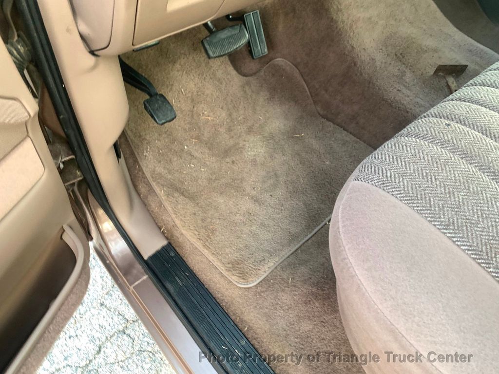 1993 Ford F-150 MOCHA S/C 5.0 E40D  - 21804890 - 11