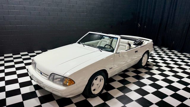 1993 Ford Mustang 2dr Convertible LX 5.0L - 22991755 - 24