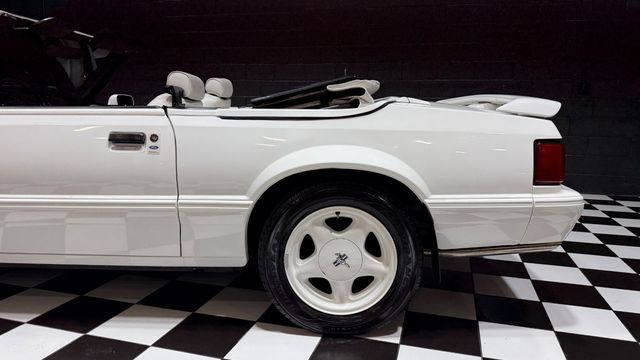 1993 Ford Mustang 2dr Convertible LX 5.0L - 22991755 - 32