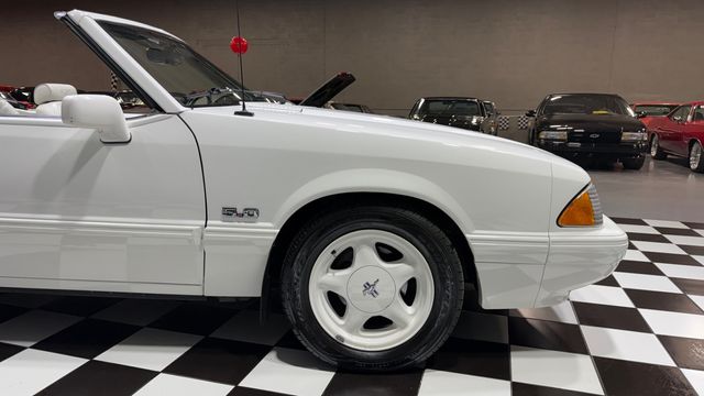 1993 Ford Mustang 2dr Convertible LX 5.0L - 22991755 - 35