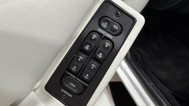 1993 Ford Mustang 2dr Convertible LX 5.0L - 22991755 - 60