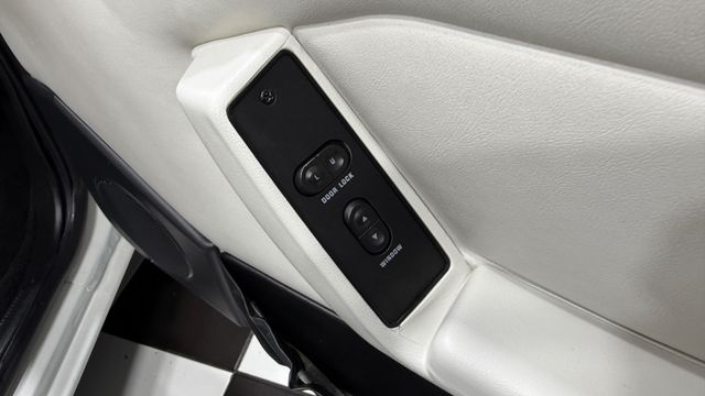 1993 Ford Mustang 2dr Convertible LX 5.0L - 22991755 - 64