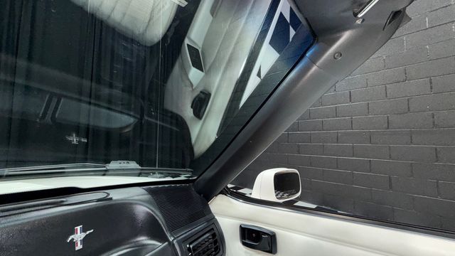 1993 Ford Mustang 2dr Convertible LX 5.0L - 22991755 - 89