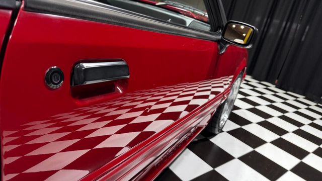1993 Ford Mustang 2dr GT Convertible - 22905266 - 29